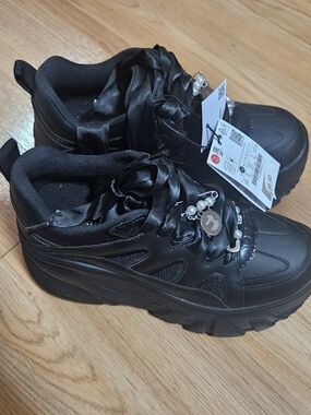 Bershka Black Satin-Lace Platform Sneakers